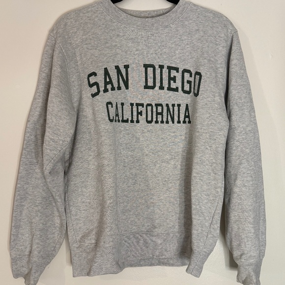 Brandy Melville San Diego Crewneck Sweatshirt - Picture 1 of 3